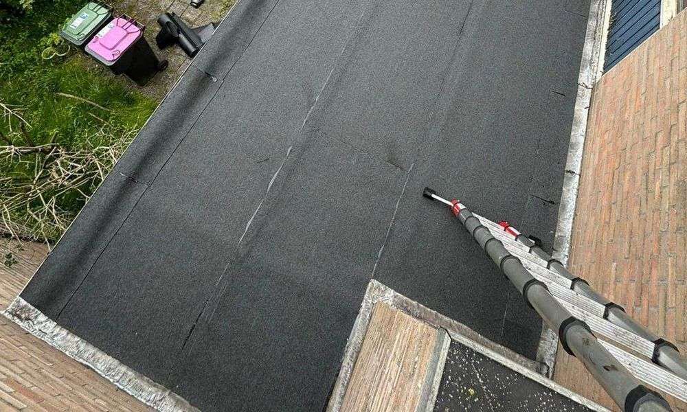 Plat dak geplaatst door dakdekker in Dedemsvaart Plat dak geplaatst door dakdekker in Dedemsvaart